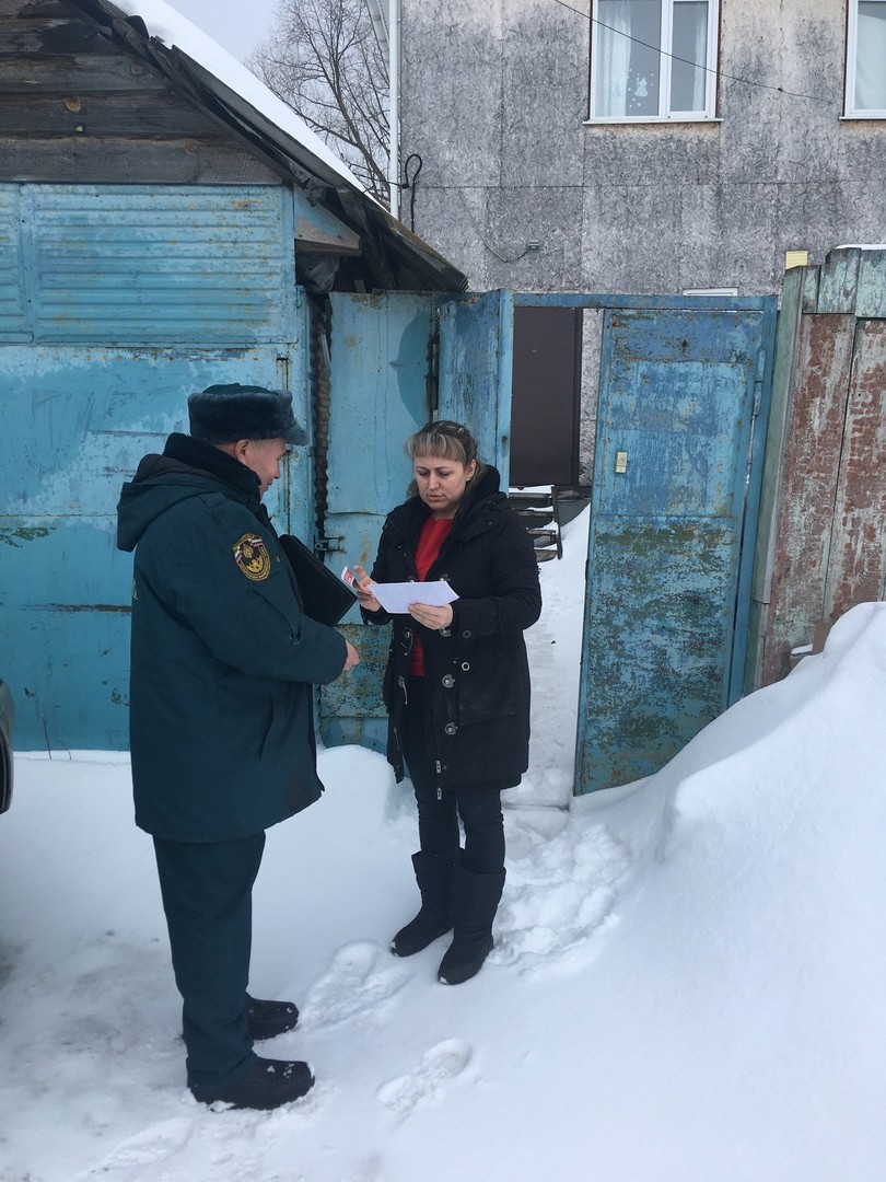 Сотрудники регионального управления МЧС продолжают противопожарные