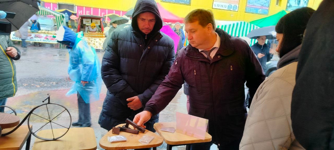 Заключившие соцконтракт ульяновцы успешно продают свой товар на городских ярмарках